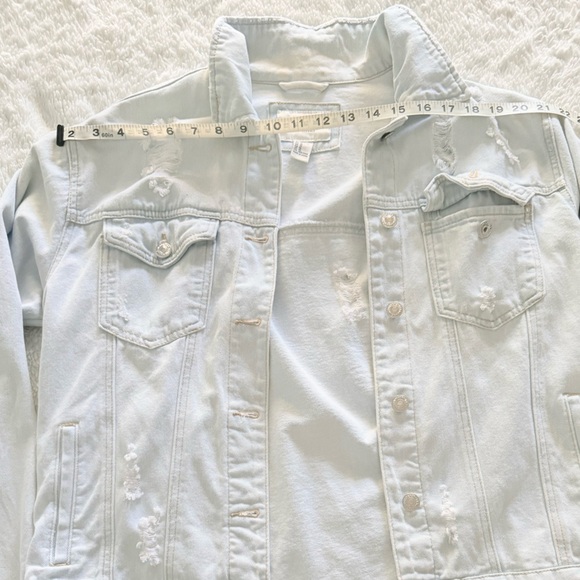 Forever 21 Light Wash Denim Jacket - Picture 5 of 6